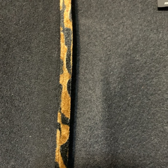 C.C cape - Picture 2 of 6